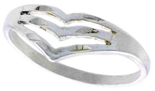 Sterling Silver Dainty 3-row Chevron Ring Polished finish 5/16 inch wide, sizes 6 - 9 finish 5/16 inch wide, sizes 6 - 9 5/16 in